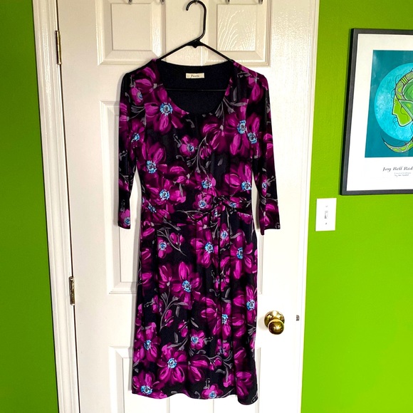 Dress - Picture 1 of 4